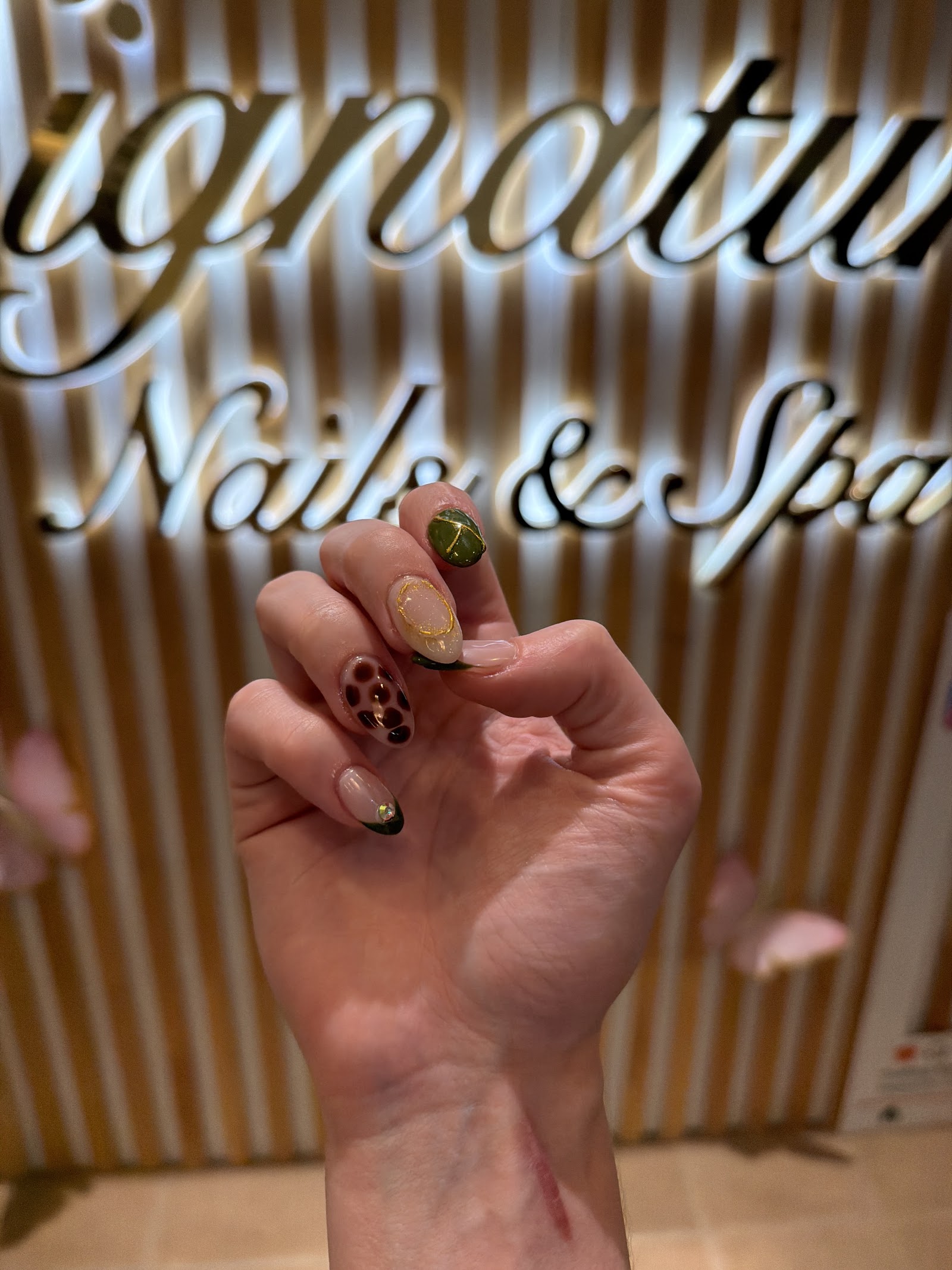 Signature Nails & Spa nail photo 3